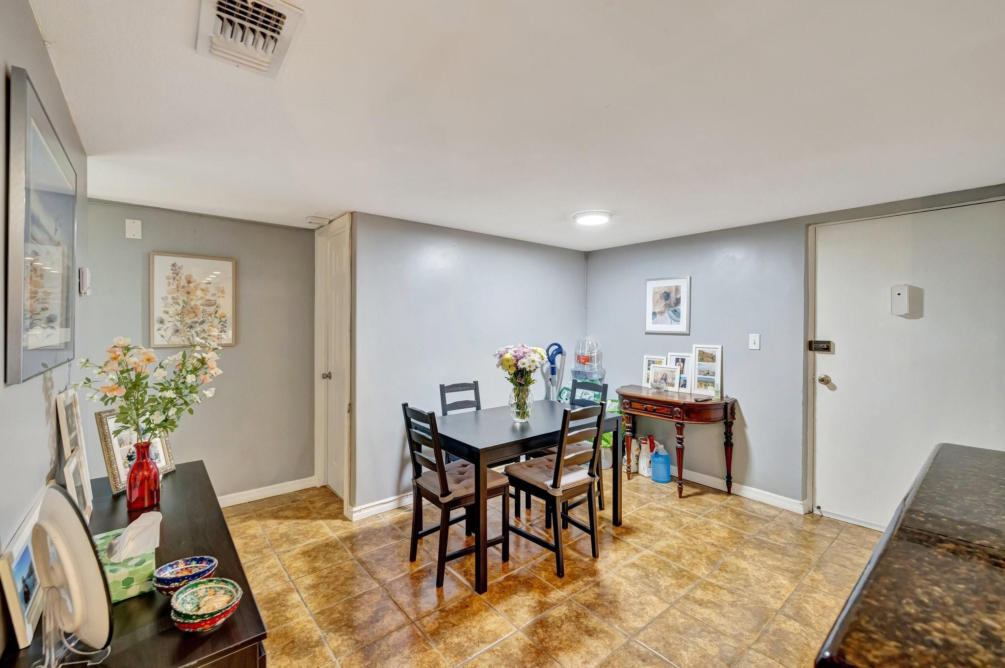 3004 NE 5th Ter 208-C