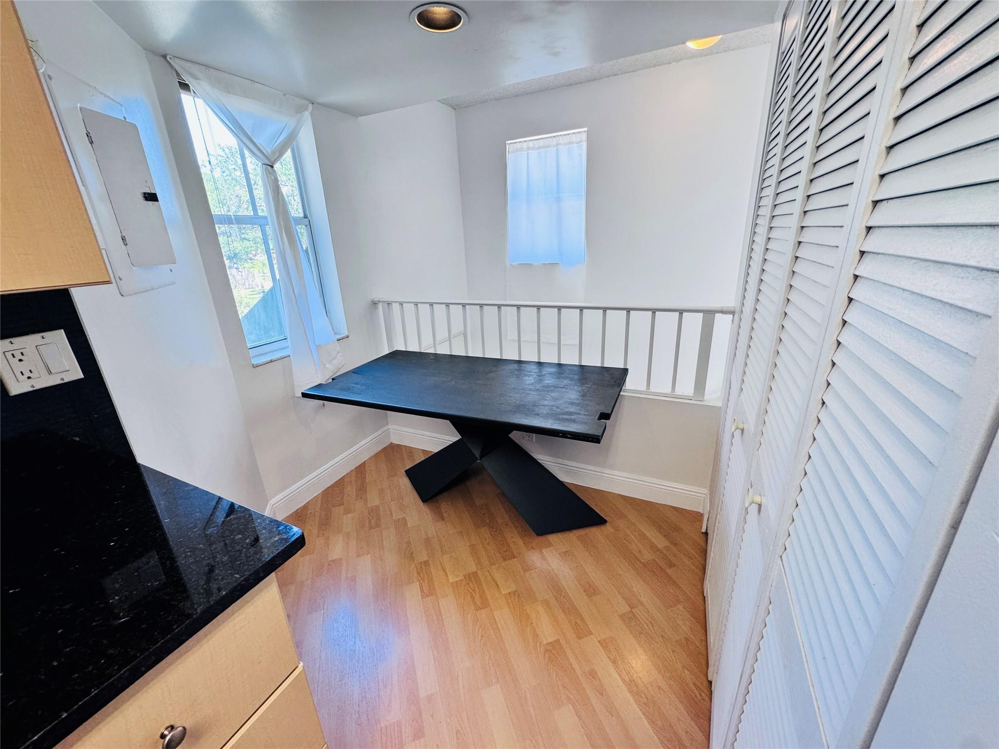 2827 N Course Dr 206