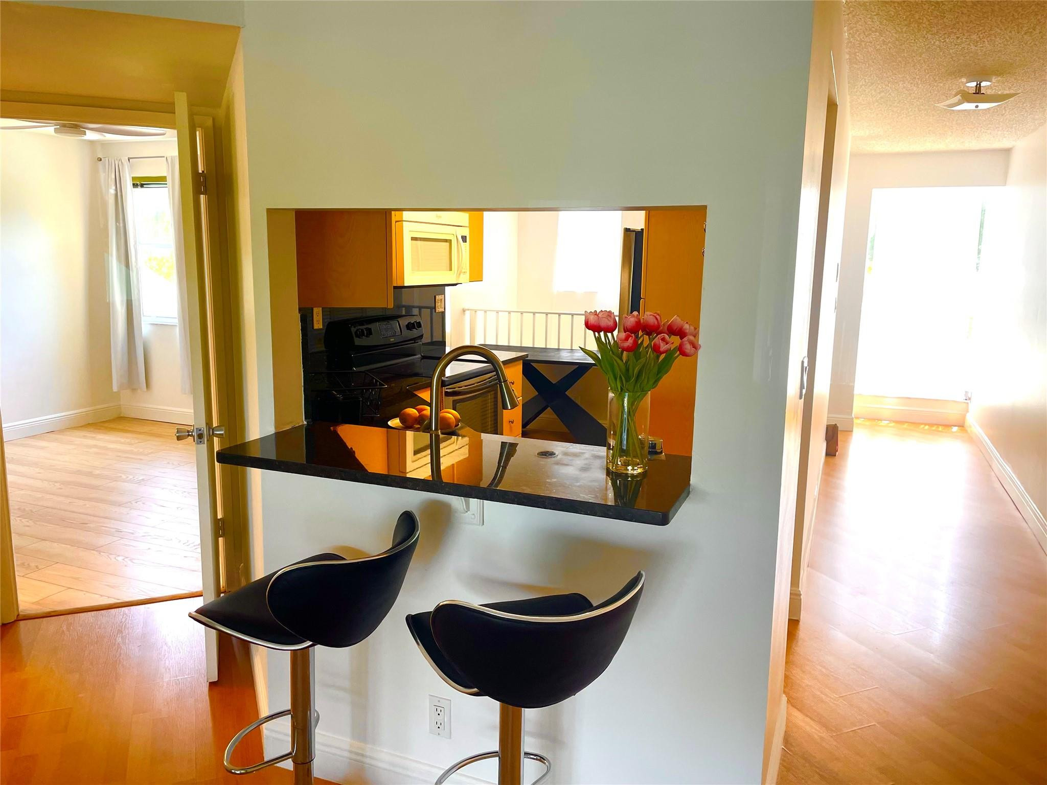 2827 N Course Dr 206