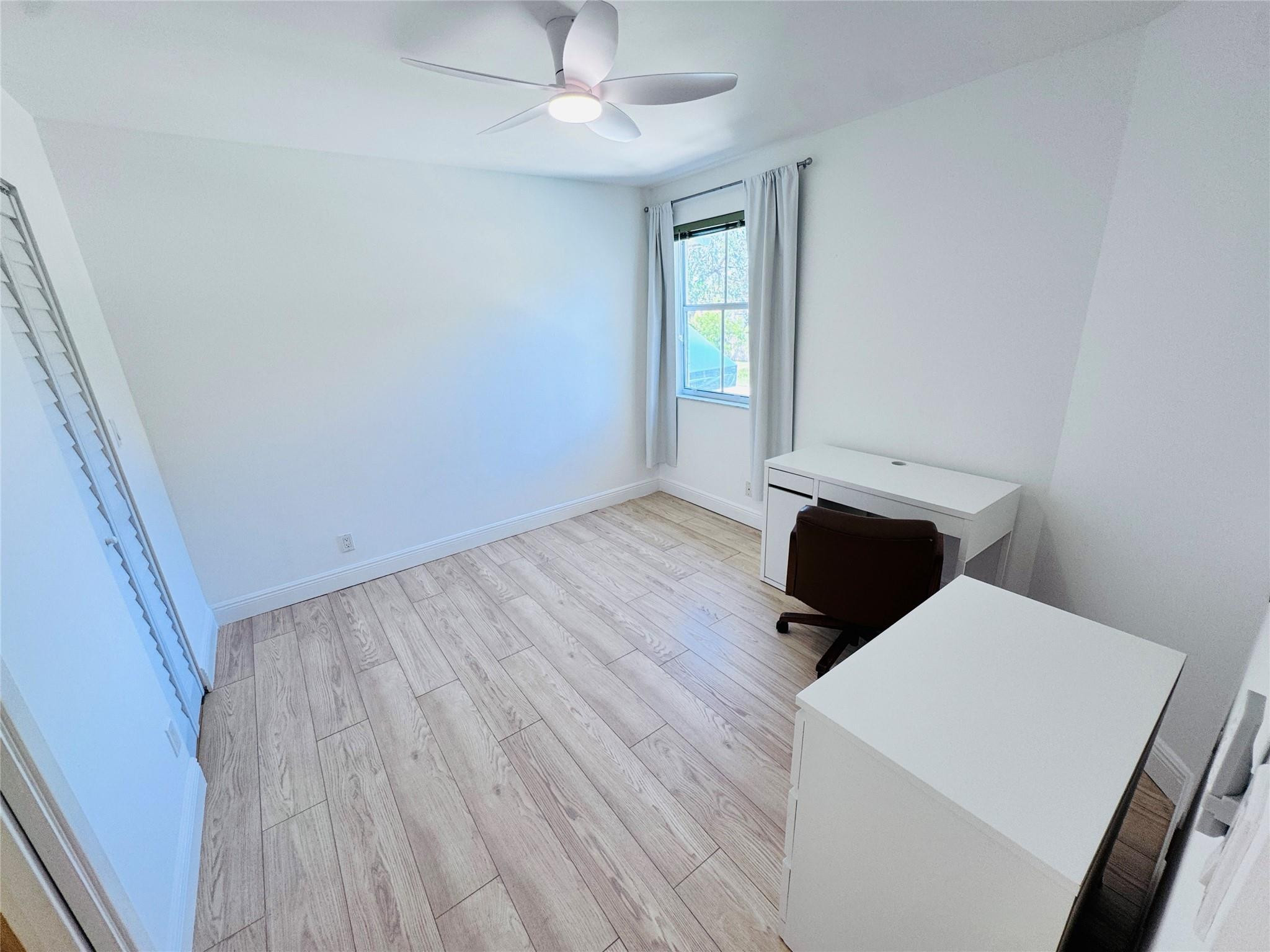 2827 N Course Dr 206