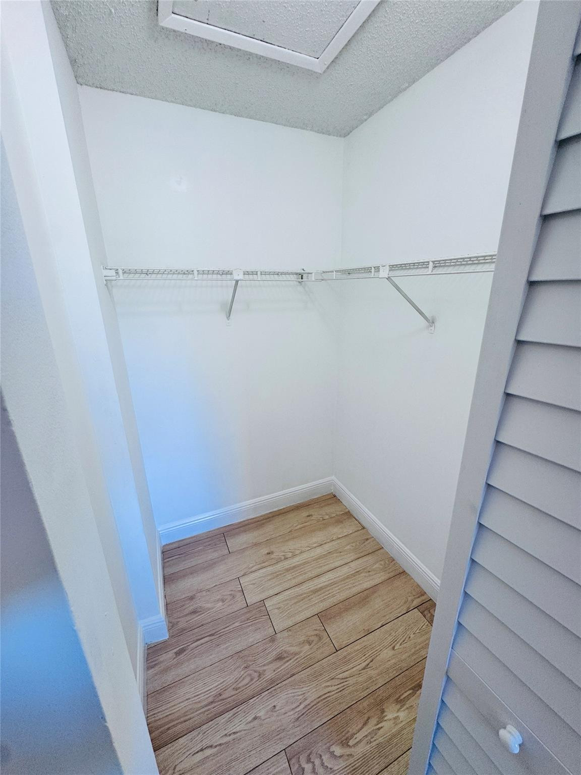 2827 N Course Dr 206