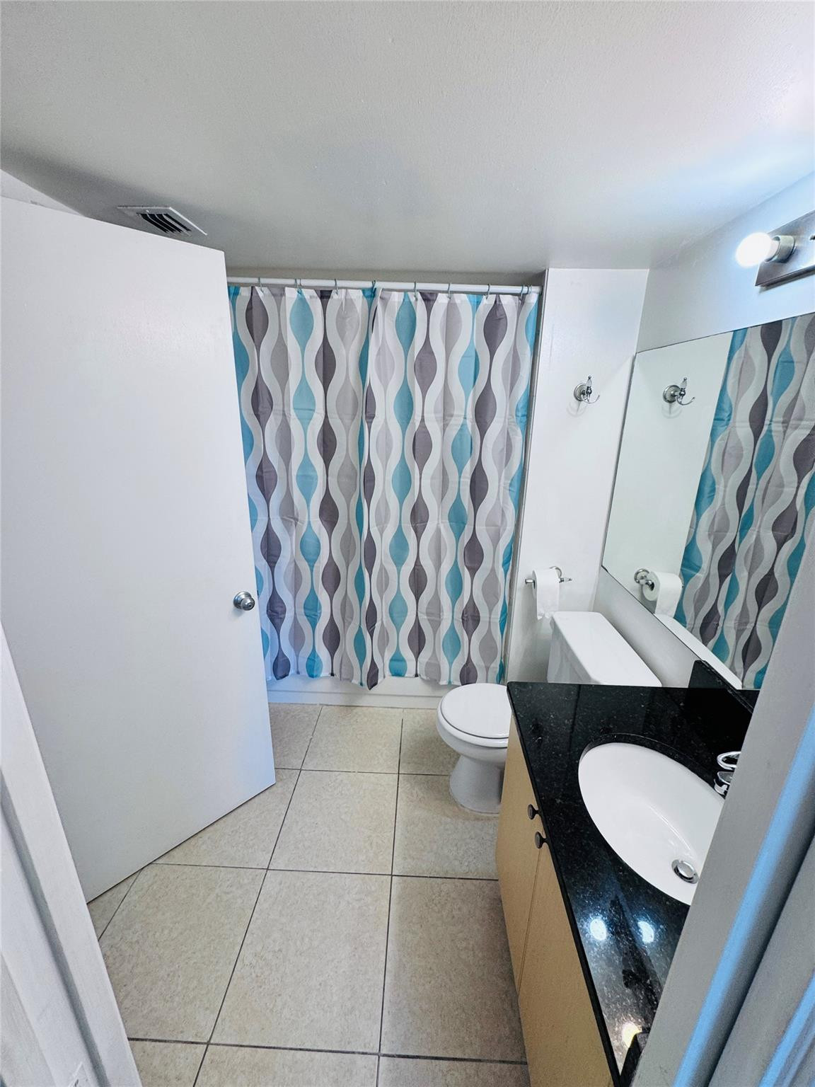 2827 N Course Dr 206