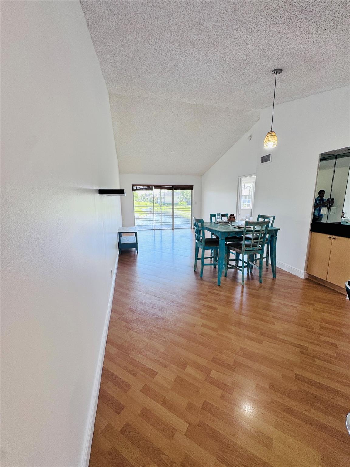 2827 N Course Dr 206