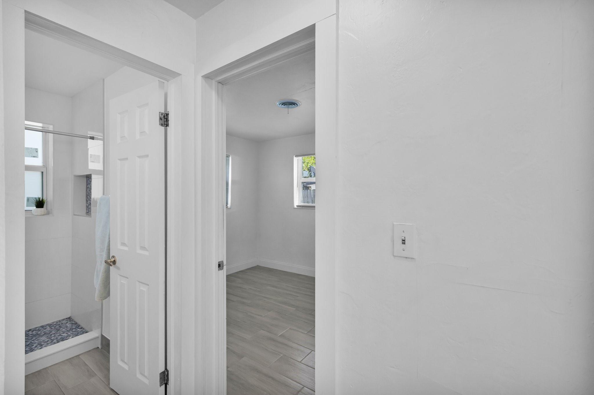 4106 NW 12th Ter