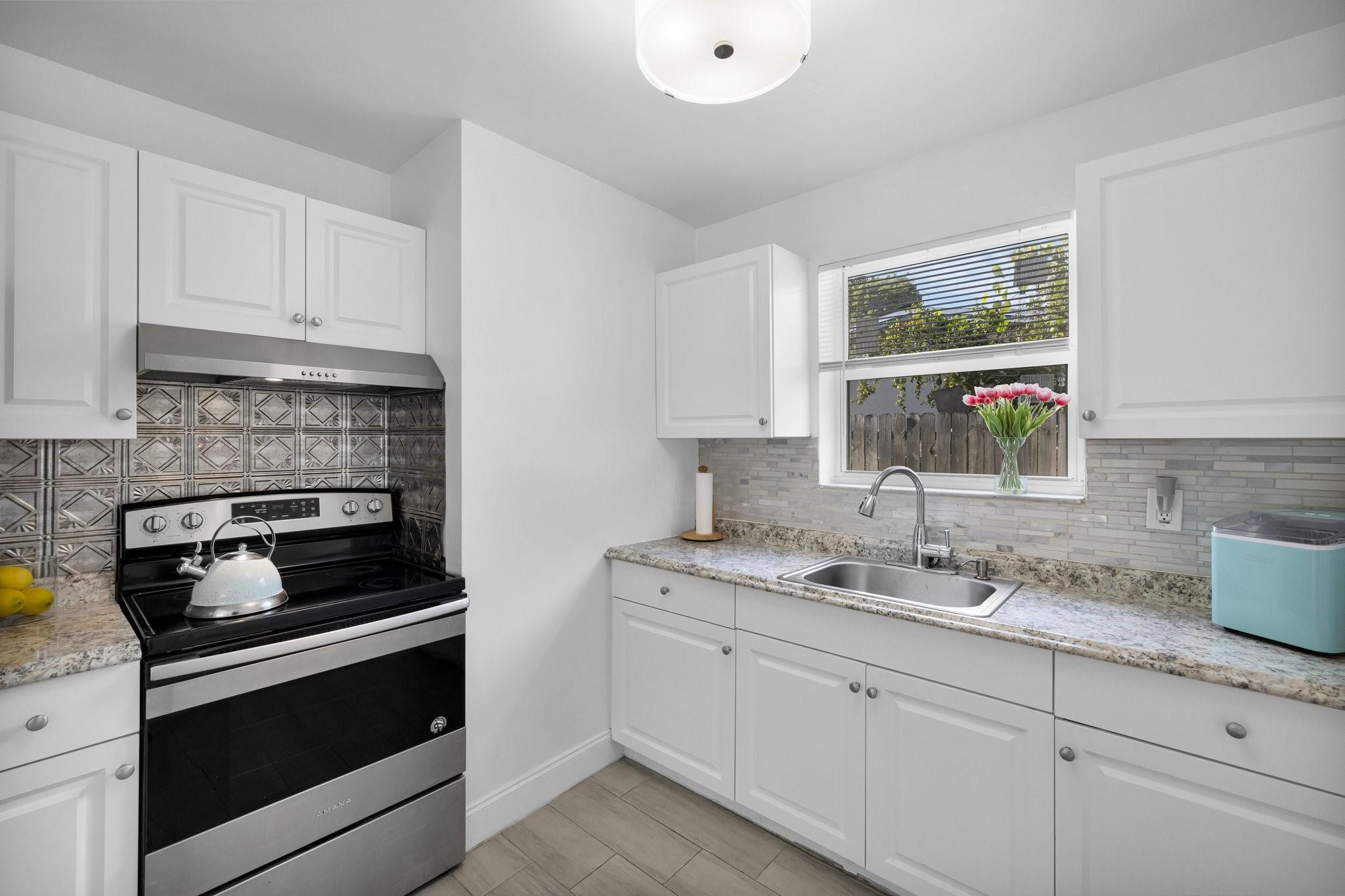 4106 NW 12th Ter