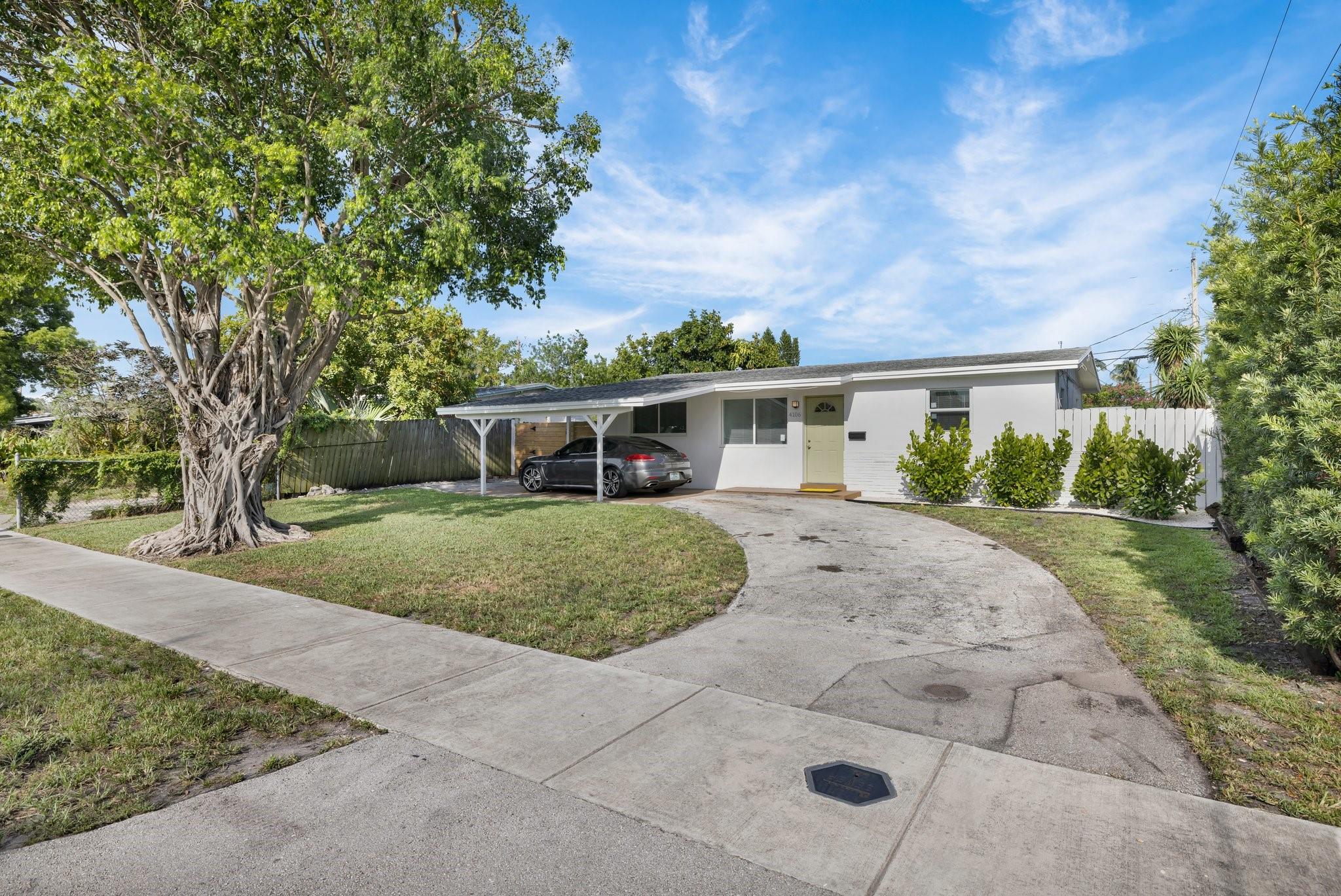 4106 NW 12th Ter