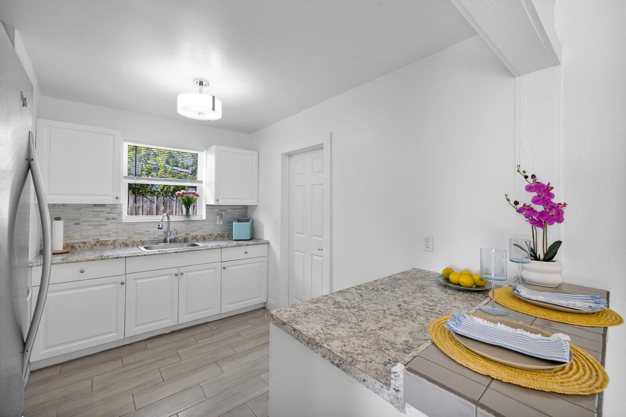 4106 NW 12th Ter