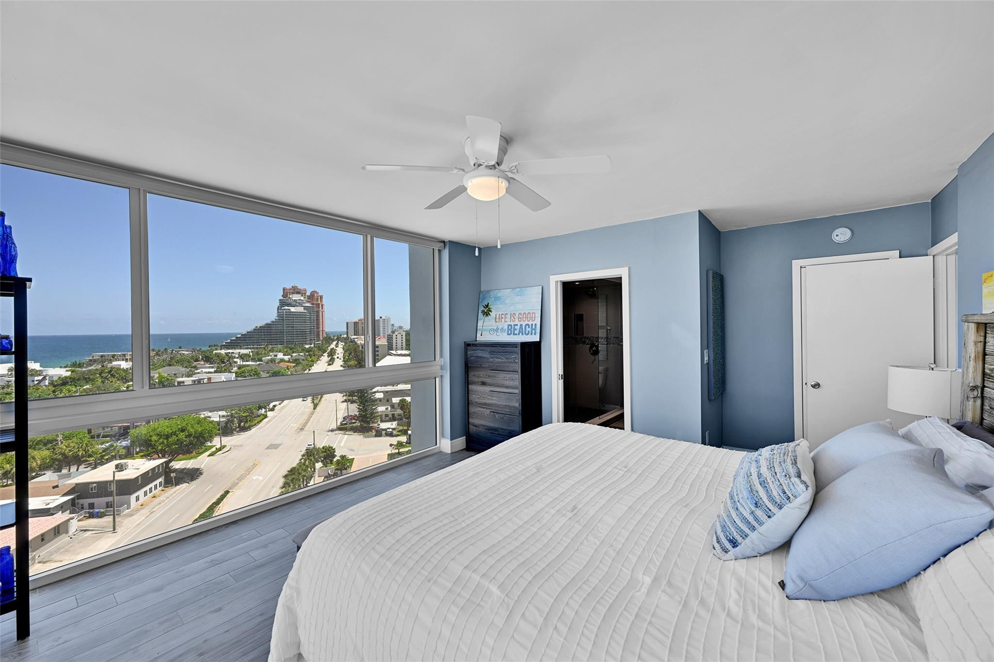 2715 N Ocean Boulevard 11a