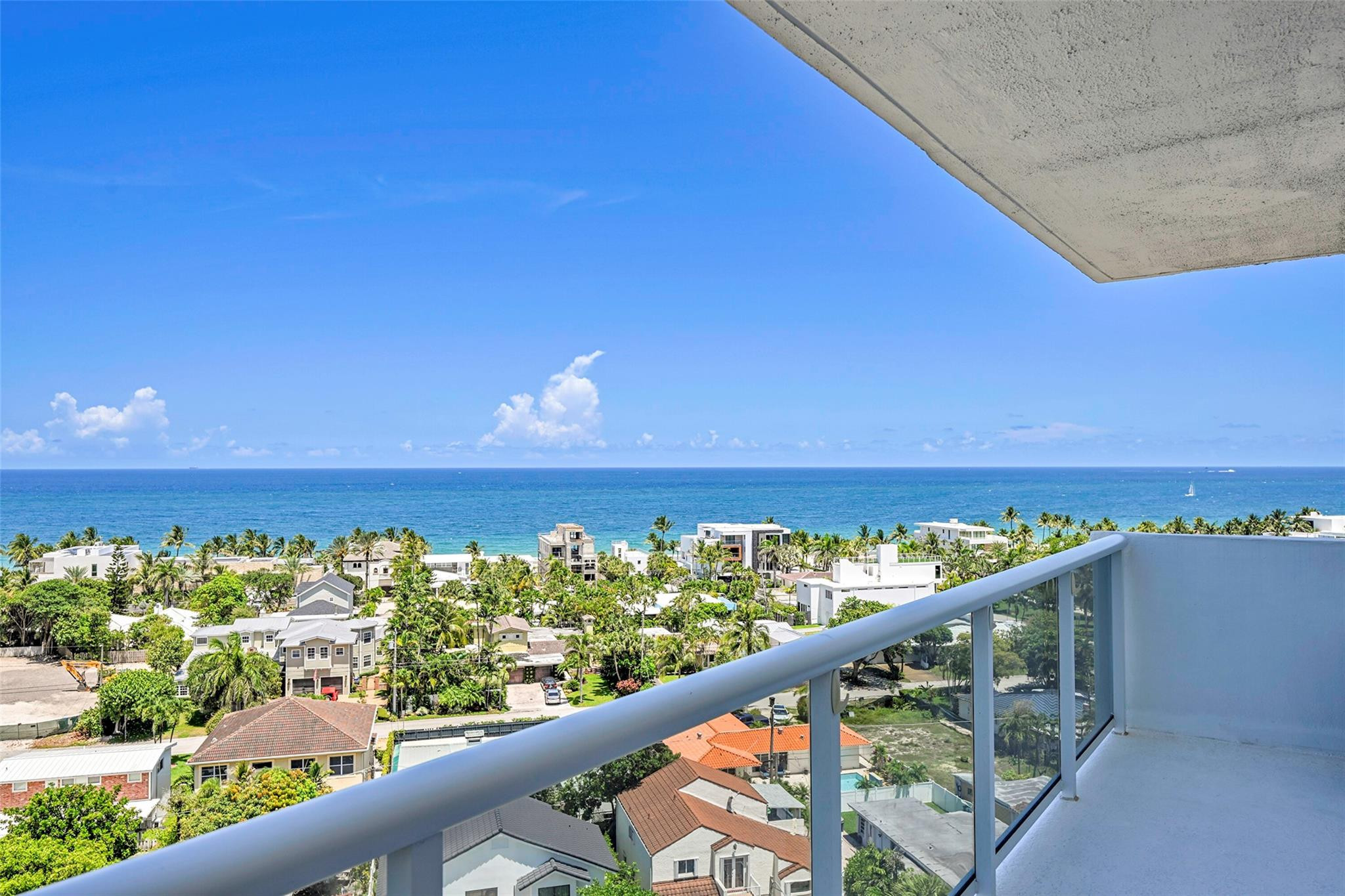 2715 N Ocean Boulevard 11a