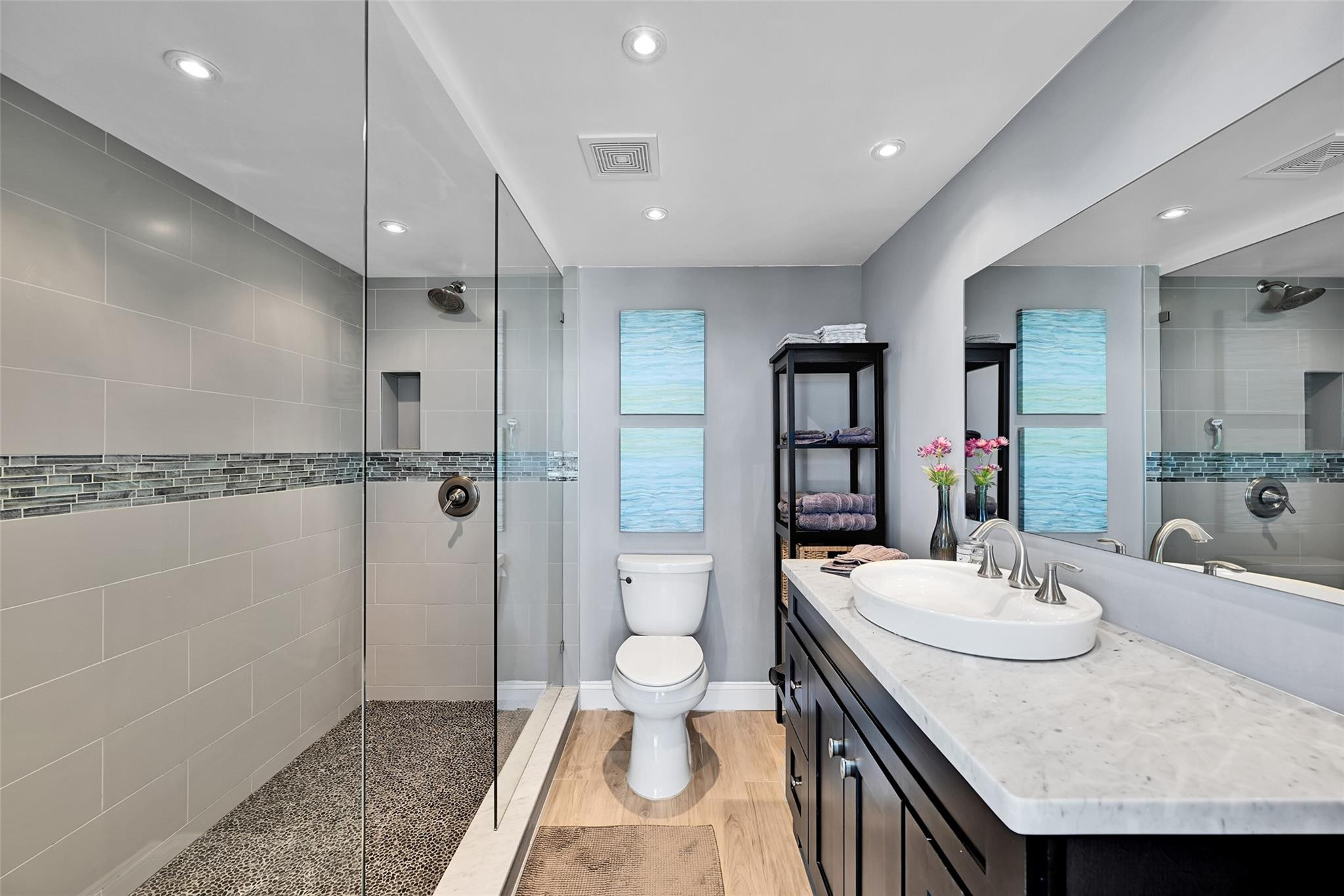 2715 N Ocean Boulevard 11a