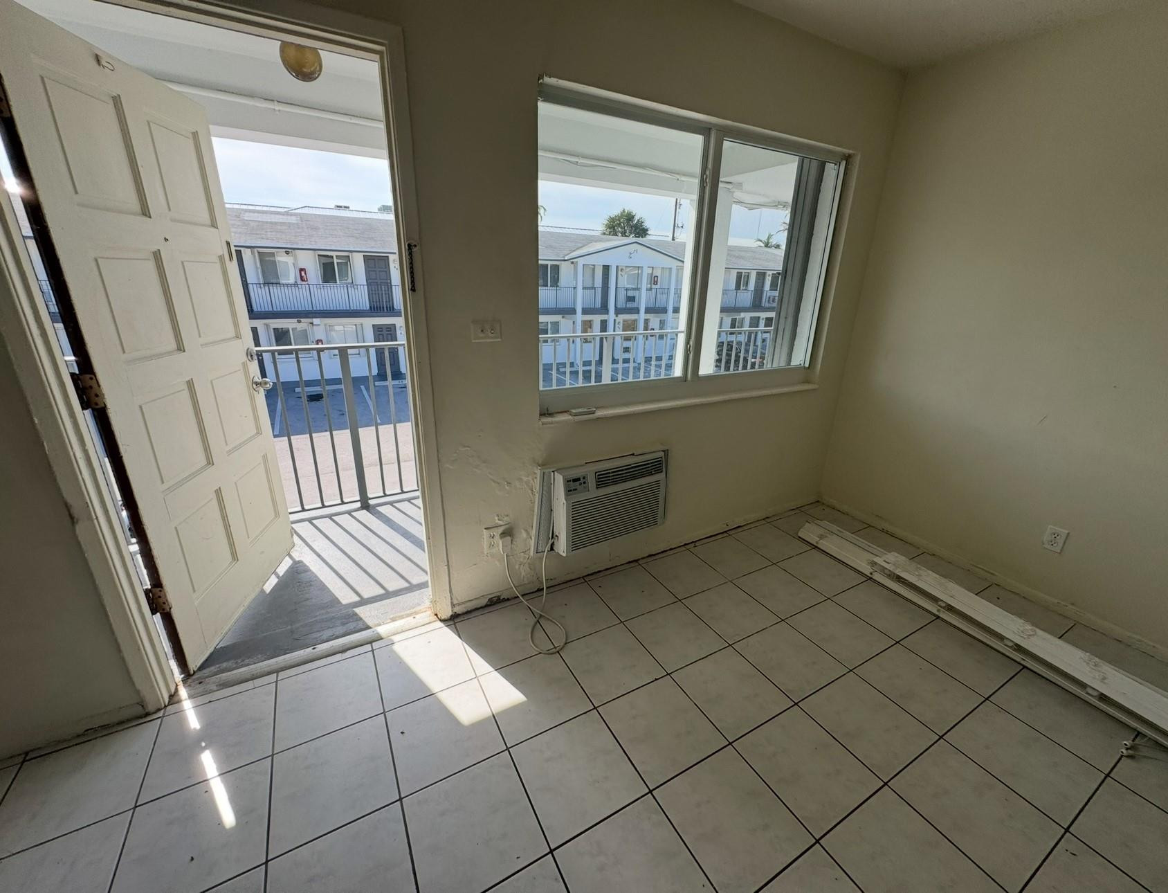 1814 E Oakland Park Boulevard 46
