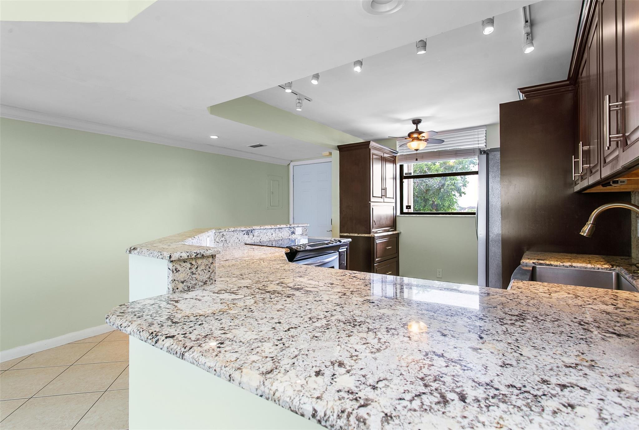 115 Lake Emerald Drive 307