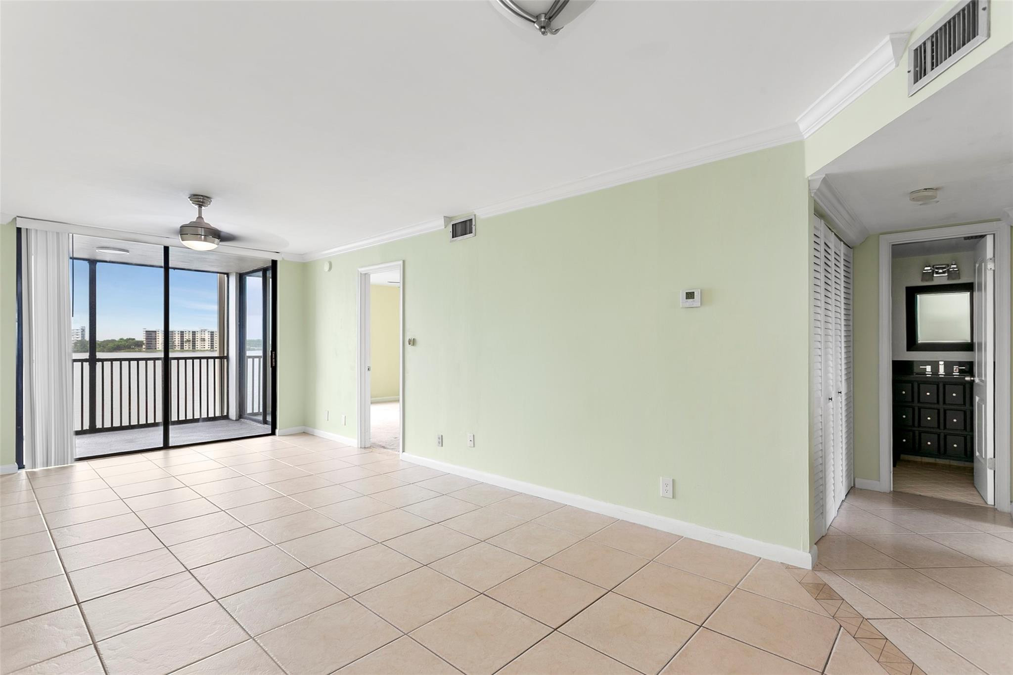 115 Lake Emerald Drive 307
