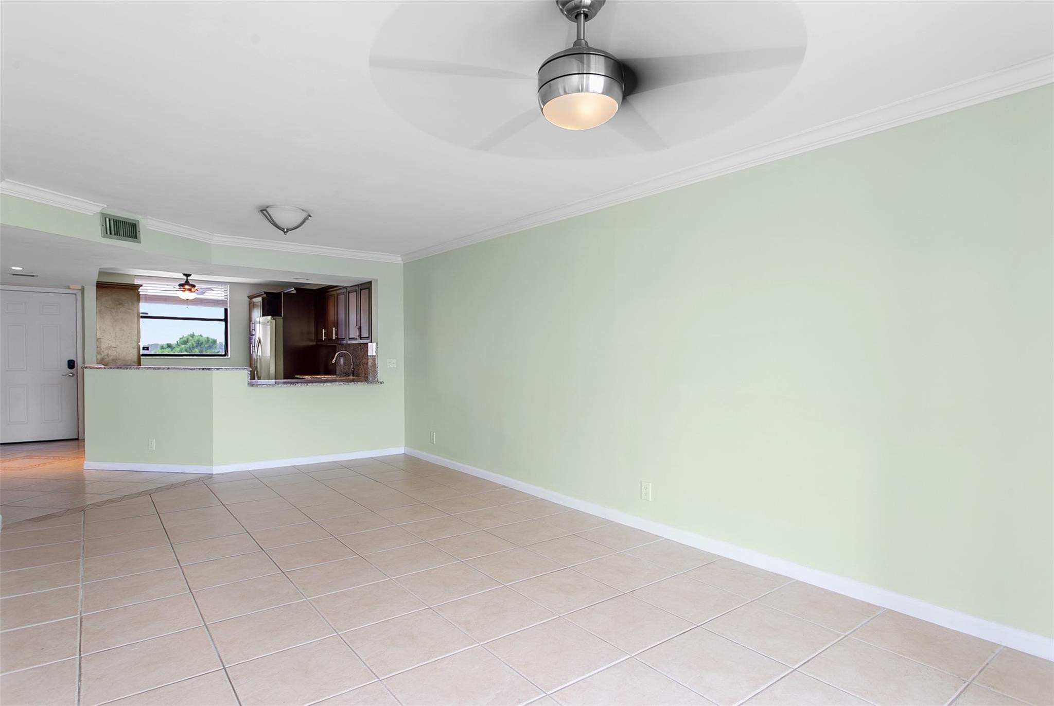 115 Lake Emerald Drive 307