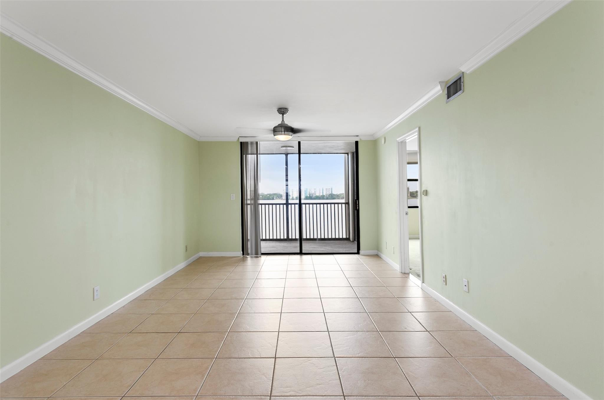 115 Lake Emerald Drive 307