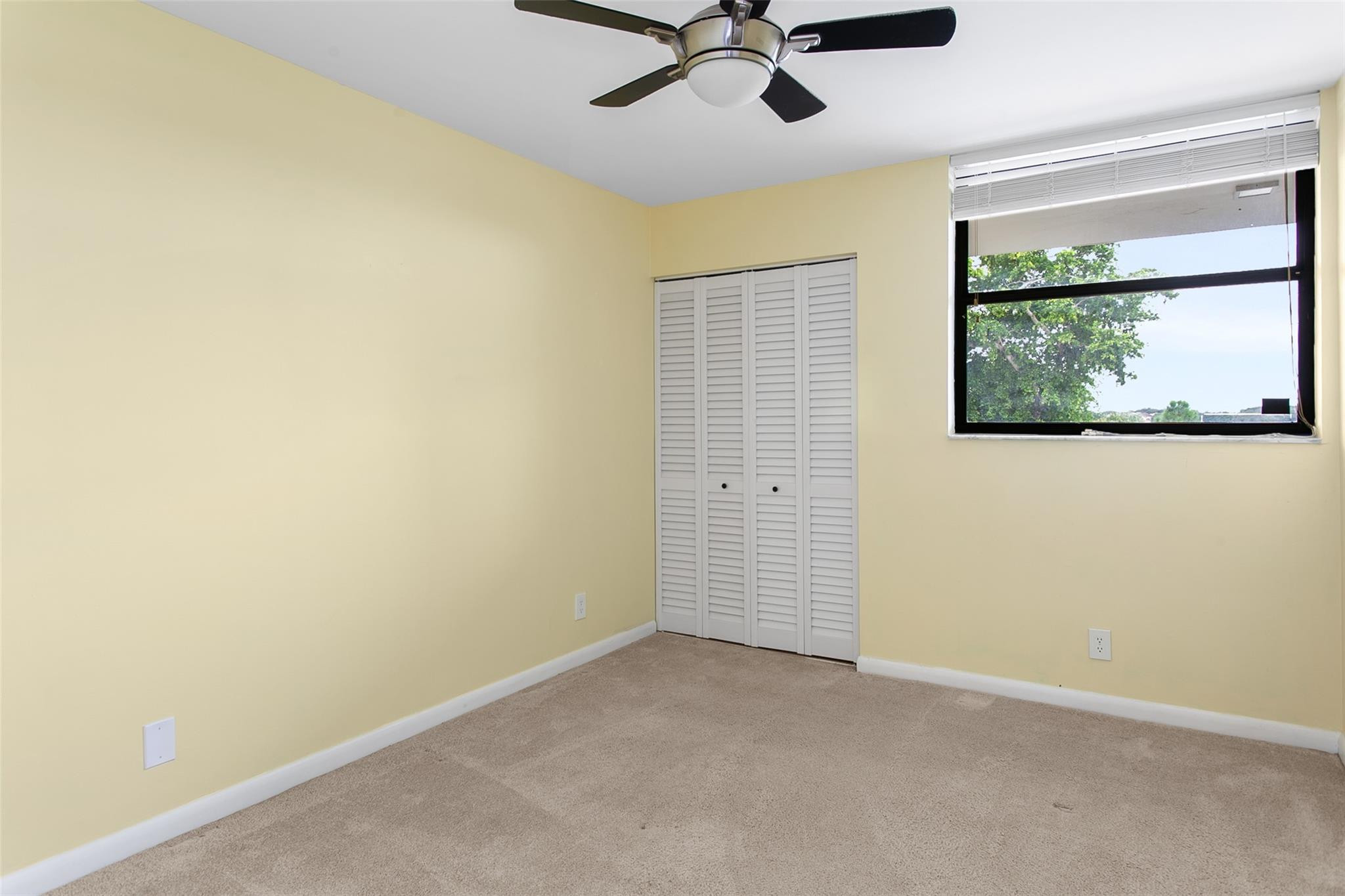 115 Lake Emerald Drive 307