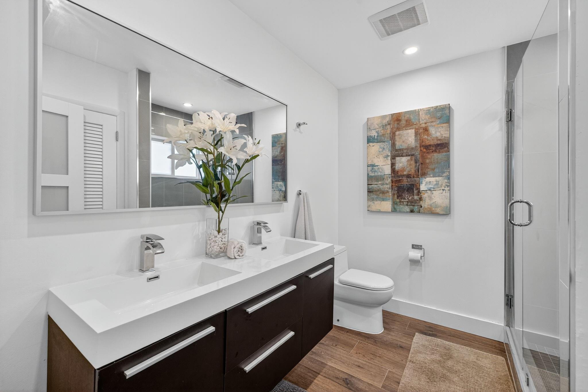 380 NW 35th Ct