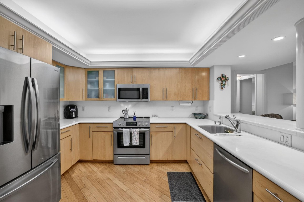 4900 N Ocean Boulevard 302, Lauderdale-By-The-Sea Unit: 302