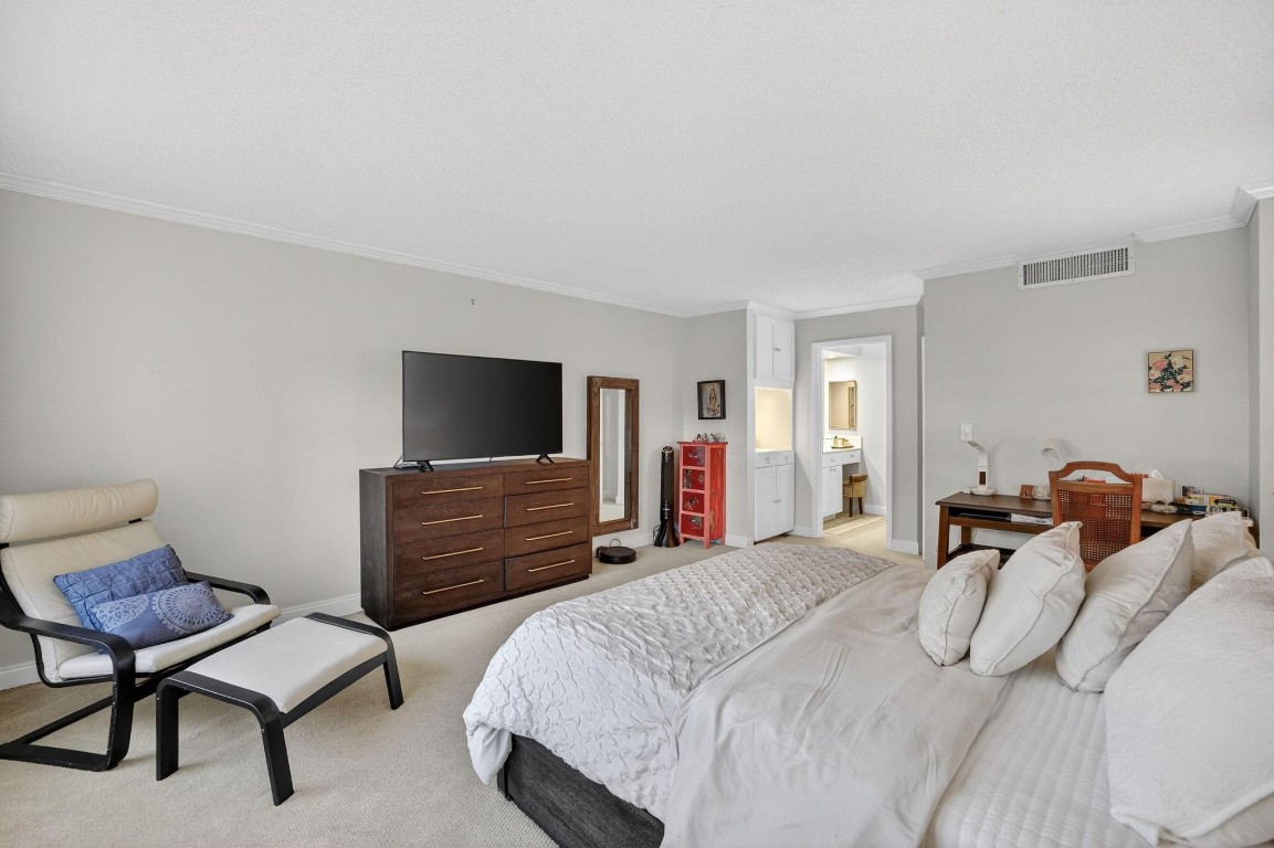 4900 N Ocean Boulevard 302, Lauderdale-By-The-Sea Unit: 302