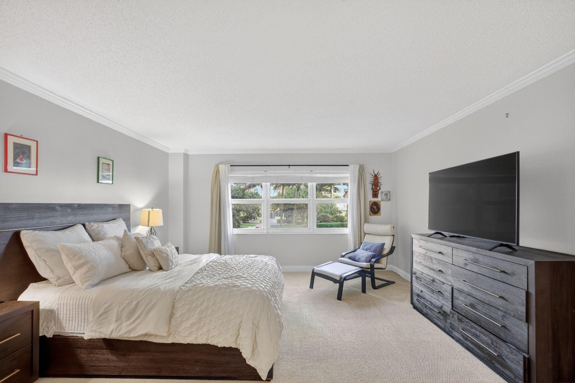 4900 N Ocean Boulevard 302, Lauderdale-By-The-Sea Unit: 302