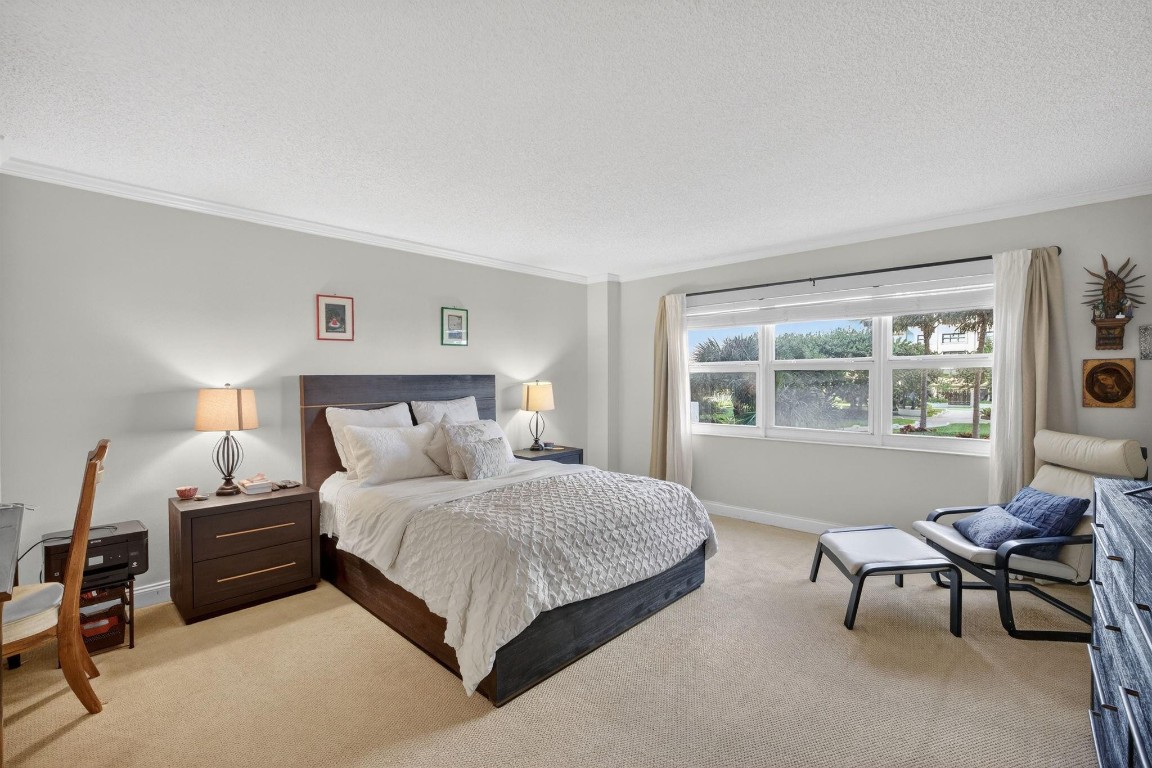 4900 N Ocean Boulevard 302, Lauderdale-By-The-Sea Unit: 302