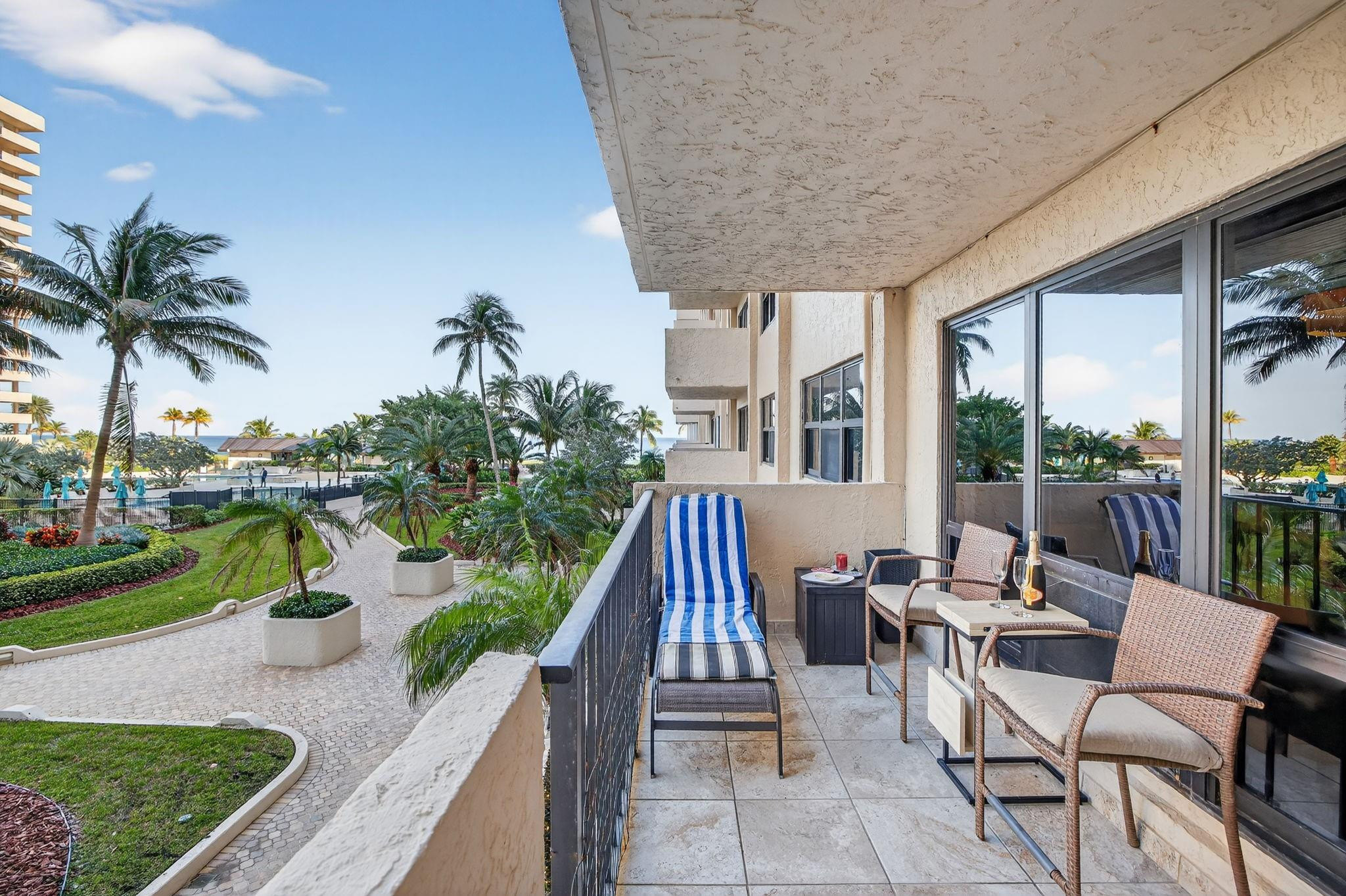 4900 N Ocean Boulevard 302, Lauderdale-By-The-Sea Unit: 302