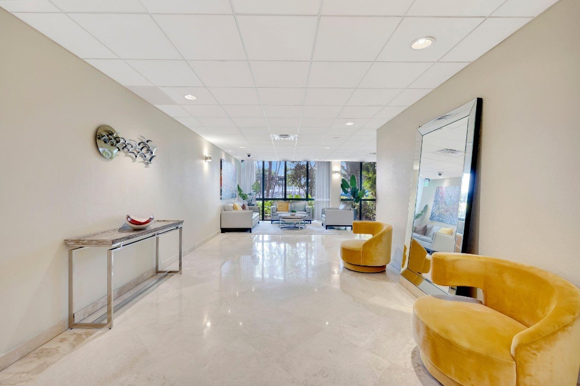 4900 N Ocean Boulevard 302, Lauderdale-By-The-Sea Unit: 302