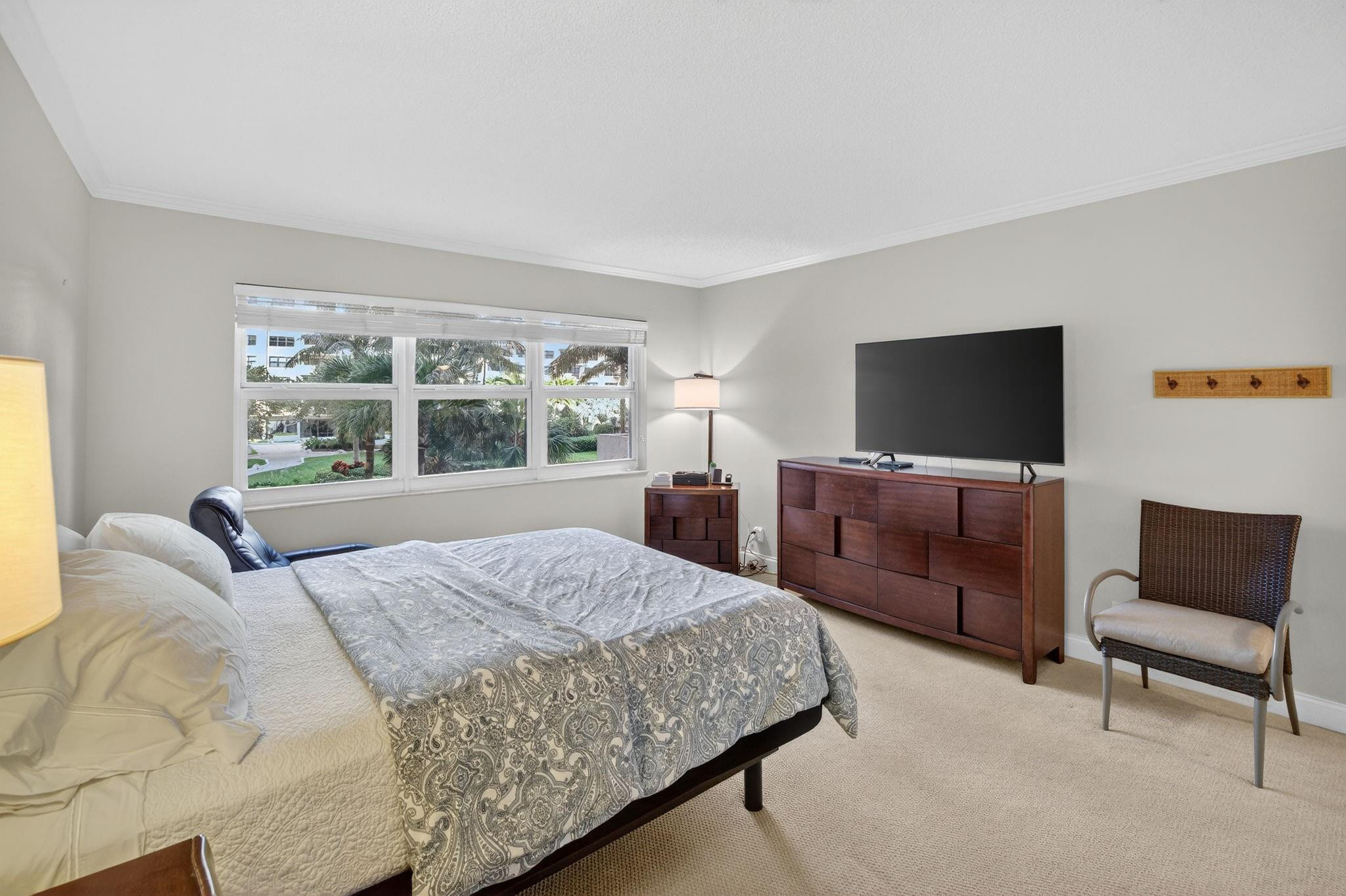 4900 N Ocean Boulevard 302, Lauderdale-By-The-Sea Unit: 302