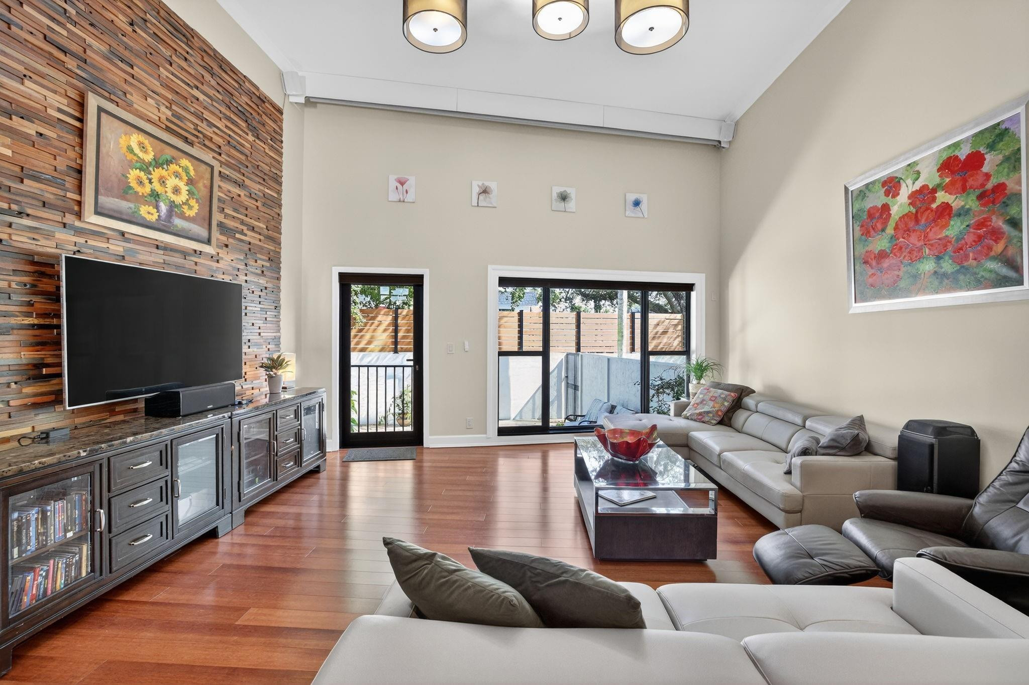 3000 NE 8th Terrace B4