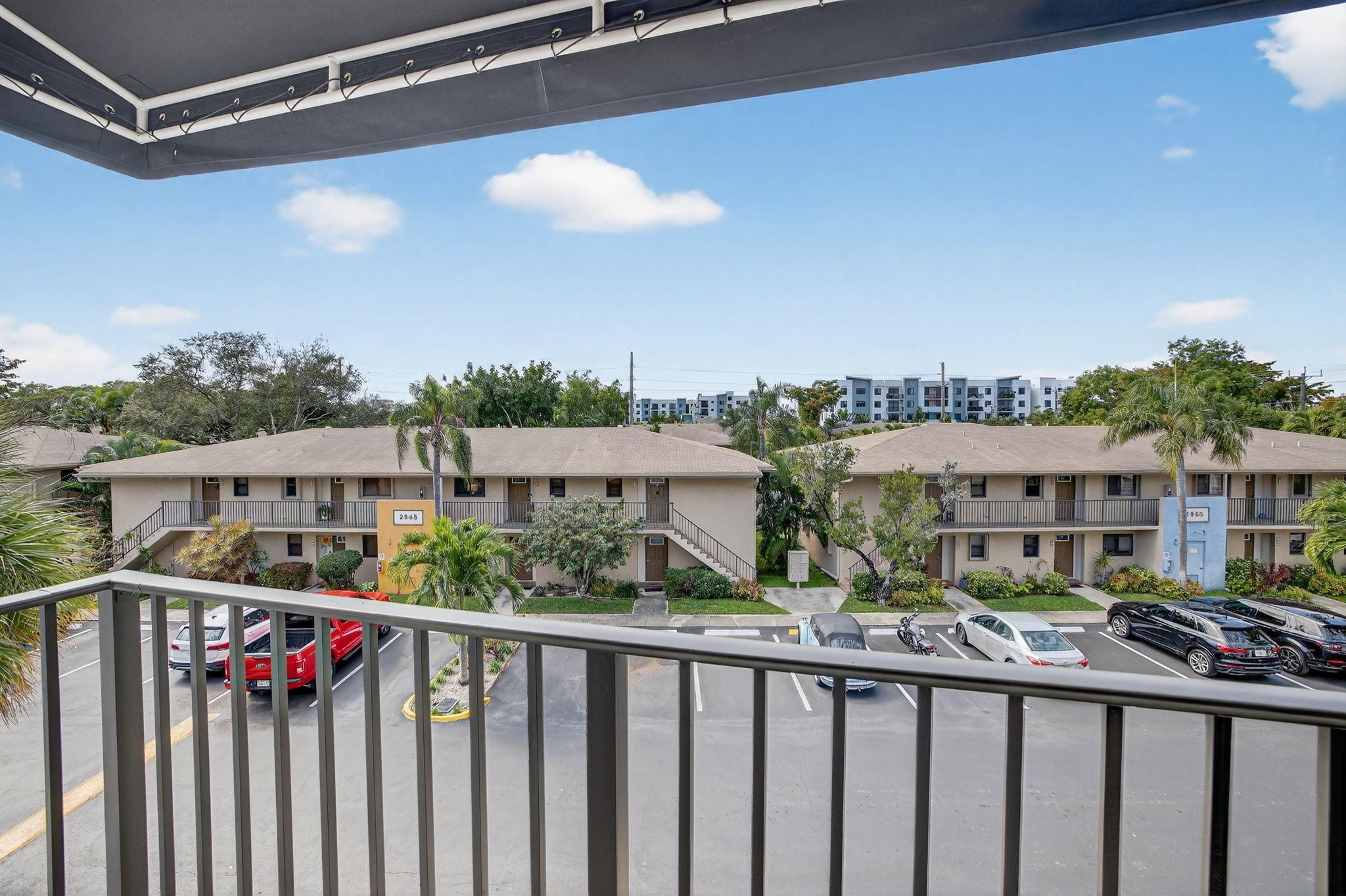 3000 NE 8th Terrace B4