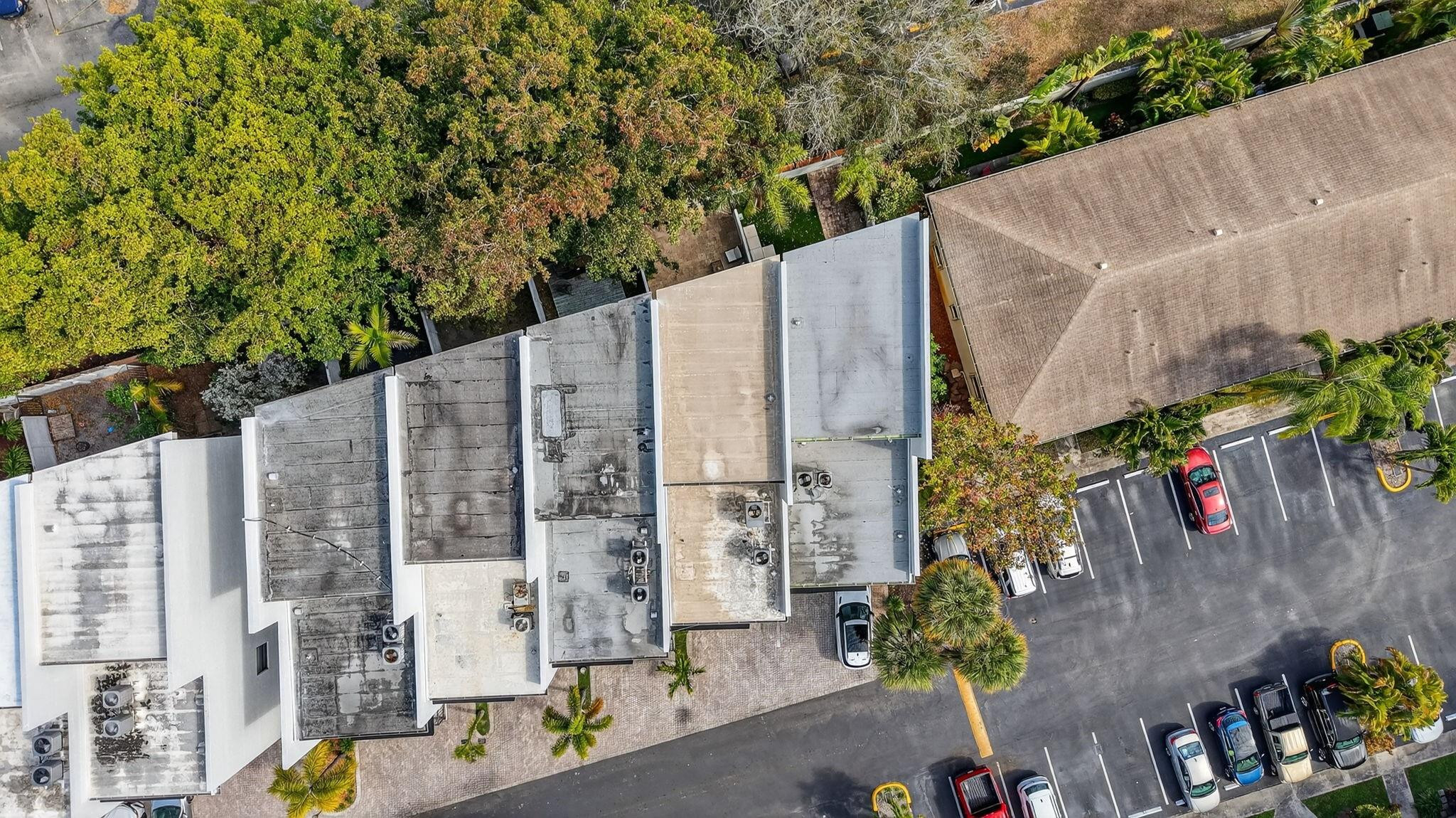 3000 NE 8th Terrace B4