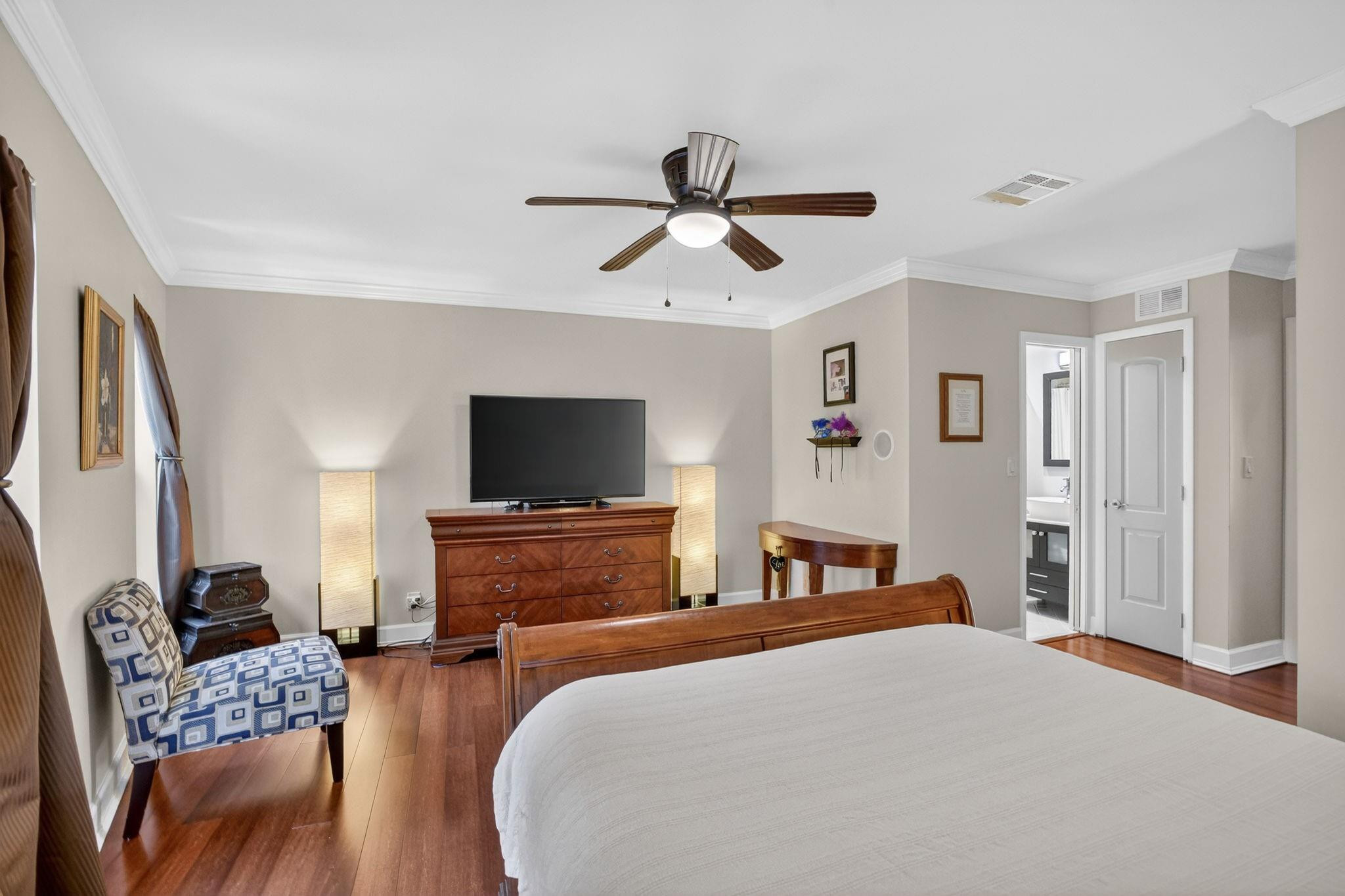 3000 NE 8th Terrace B4