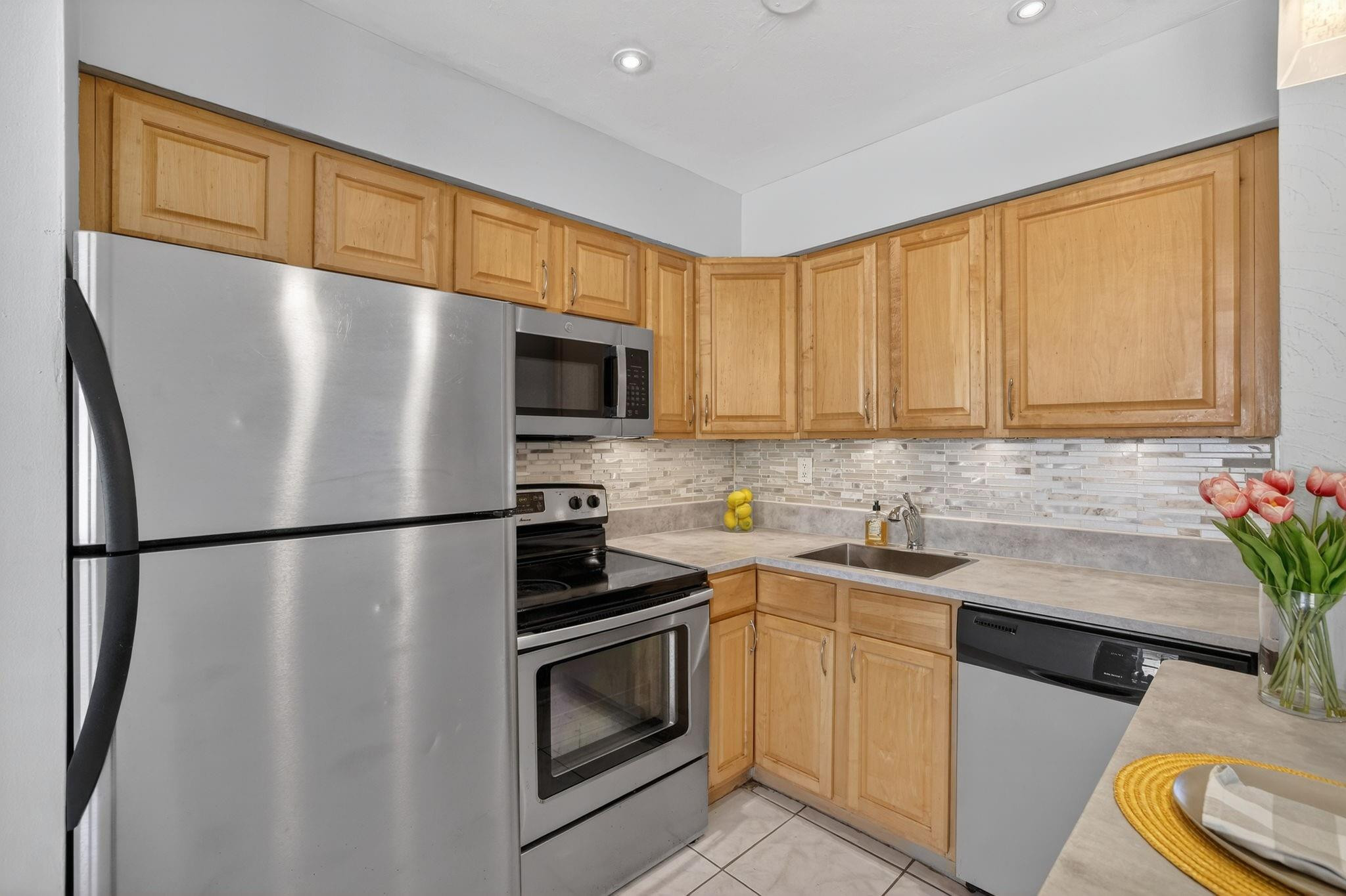 4051 NE 13th Avenue 77-3