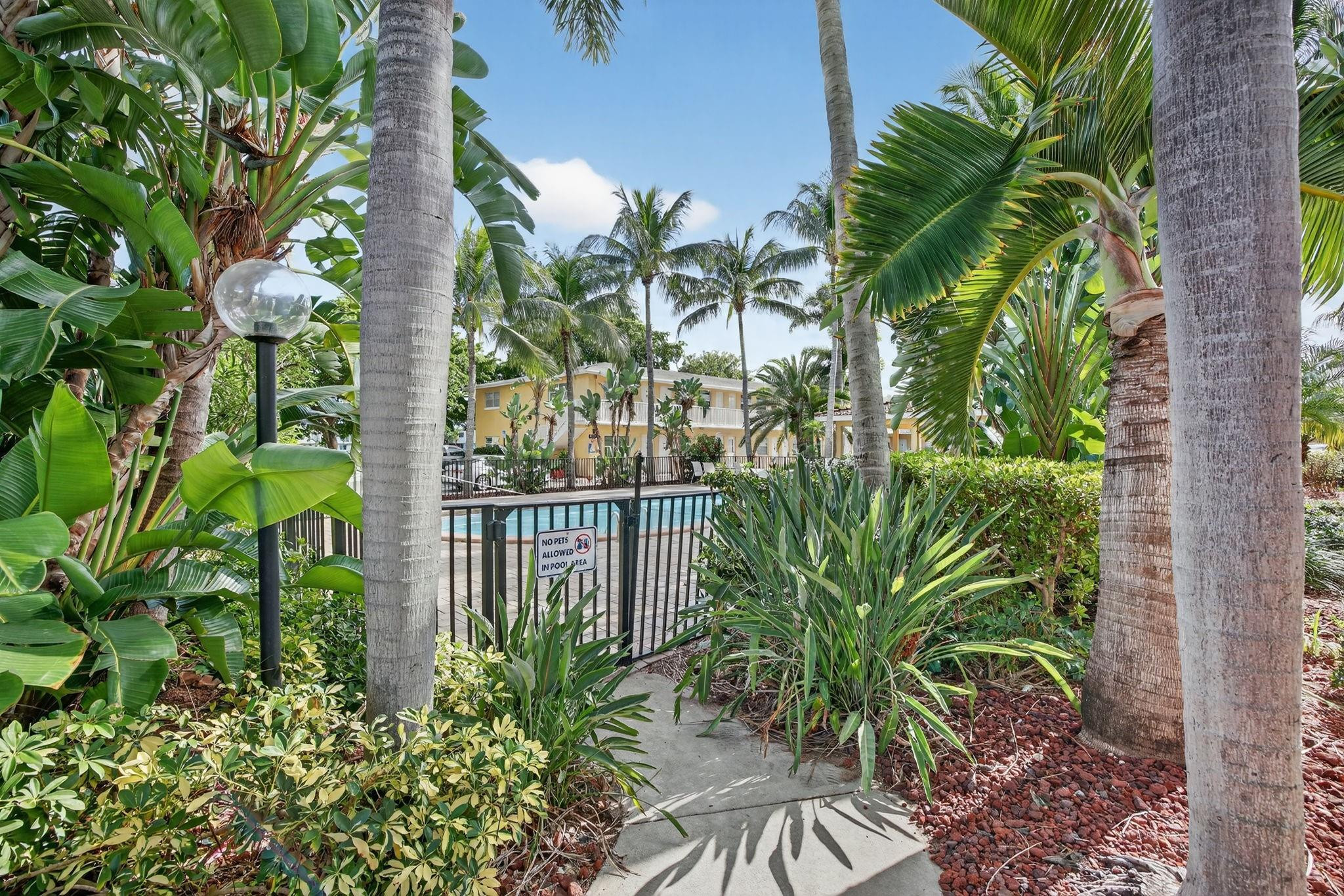 4051 NE 13th Avenue 77-3