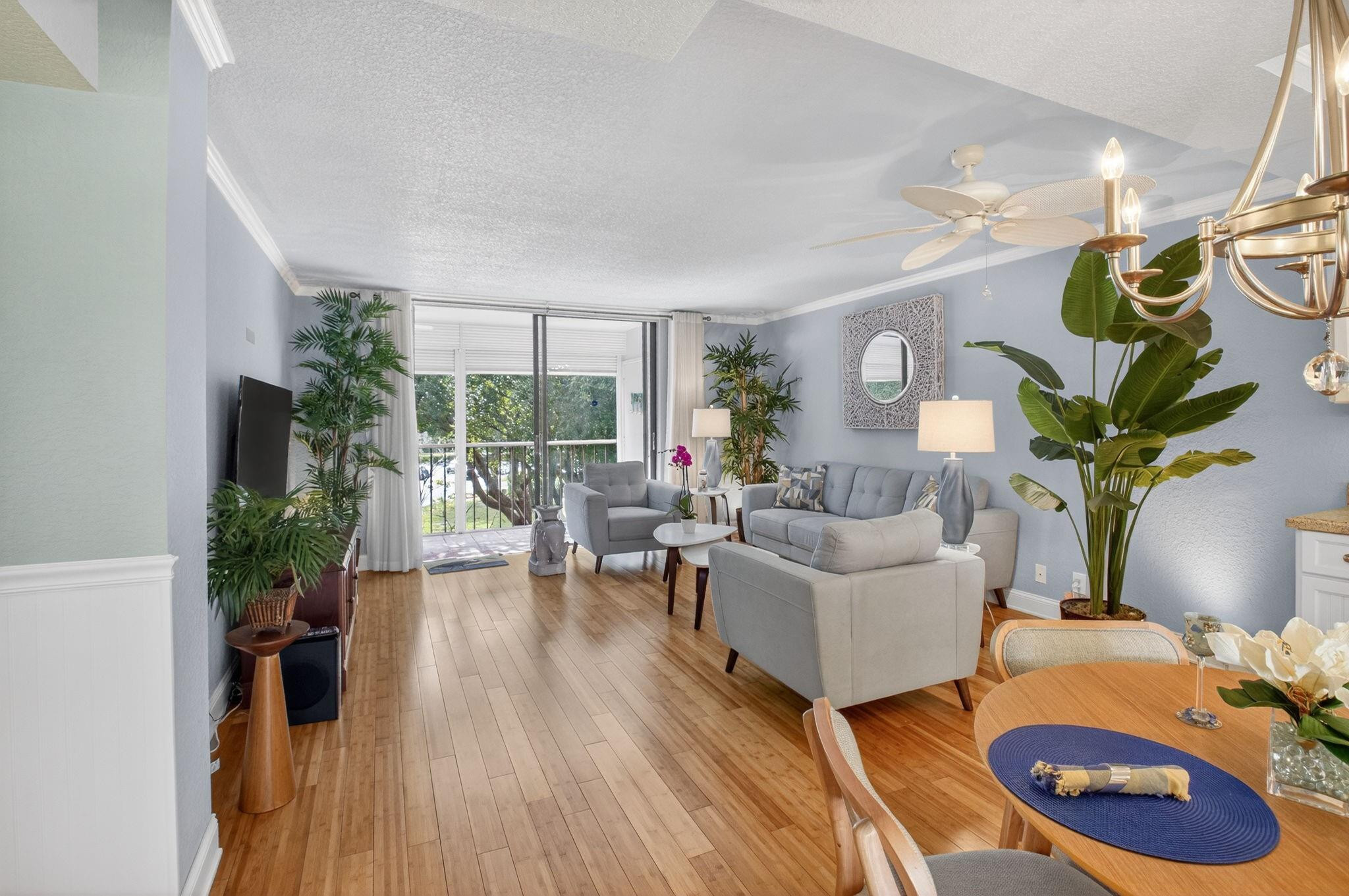 5250 Las Verdes Circle 313