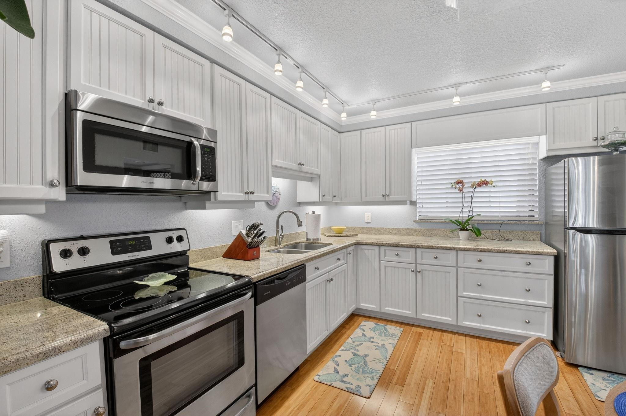 5250 Las Verdes Circle 313