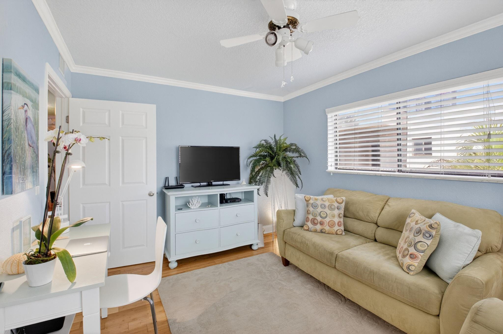 5250 Las Verdes Circle 313