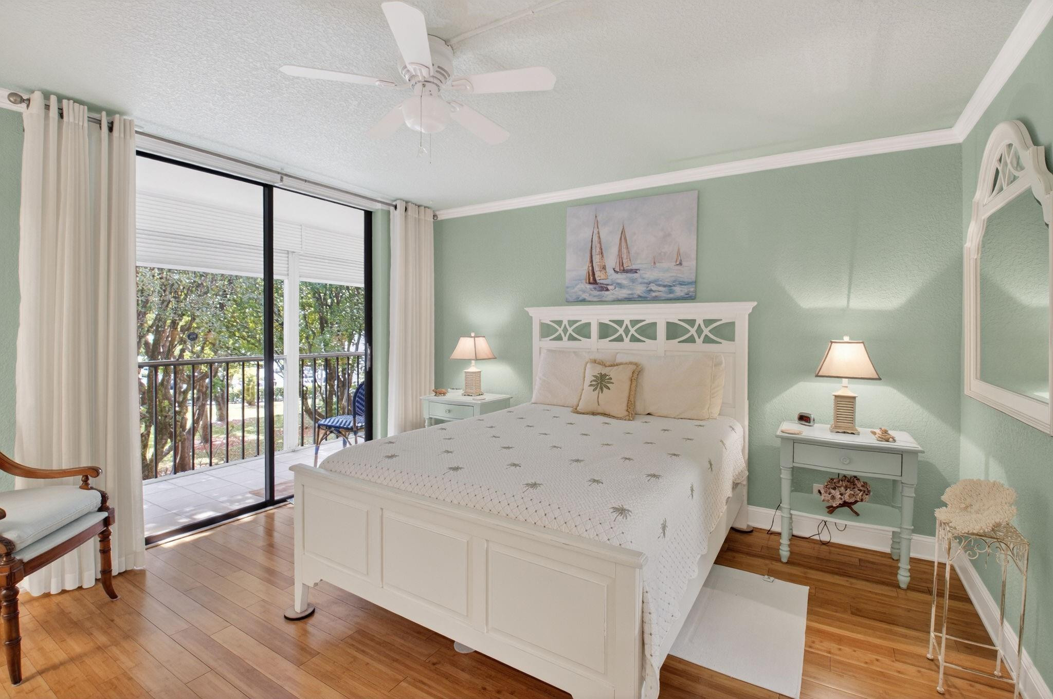 5250 Las Verdes Circle 313