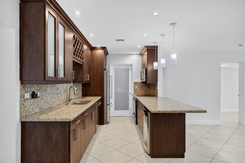 316 NW 24th Street, Wilton Manors