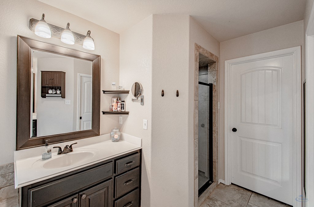 10407 E County Rd 102