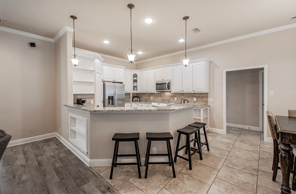 10407 E County Rd 102