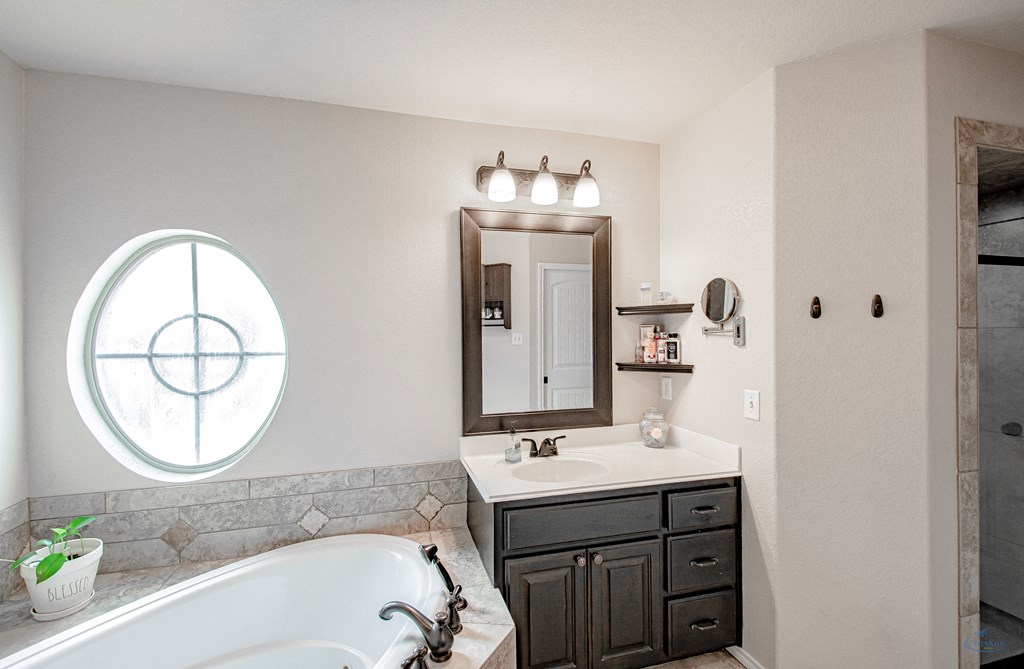 10407 E County Rd 102