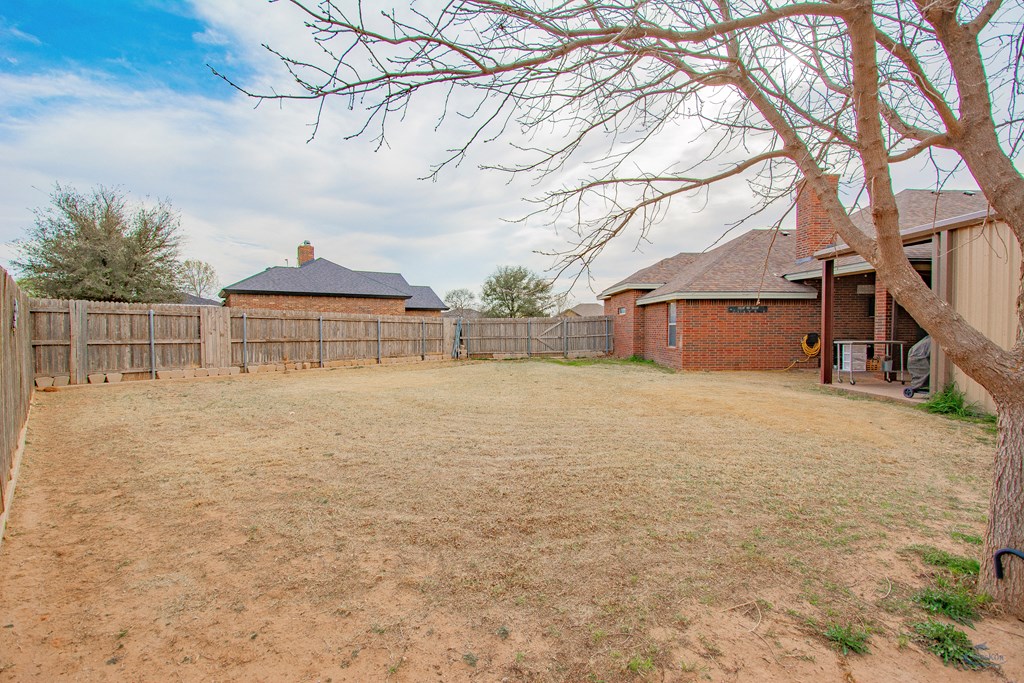 10407 E County Rd 102