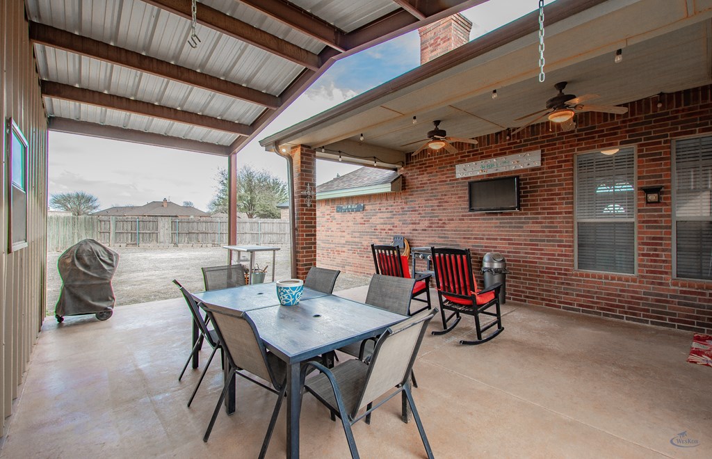 10407 E County Rd 102