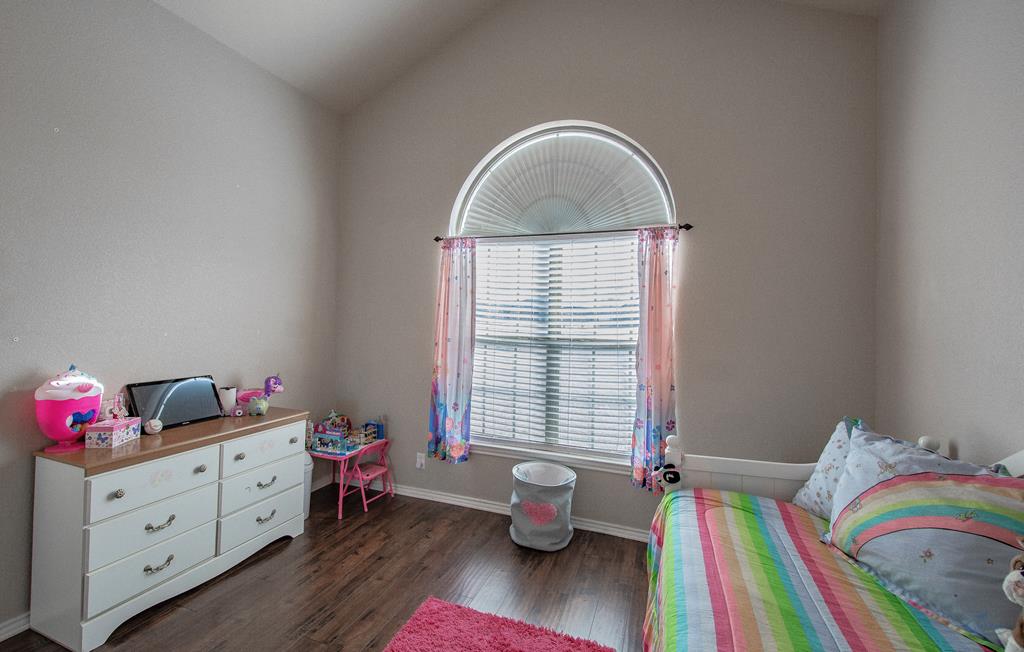 10407 E County Rd 102