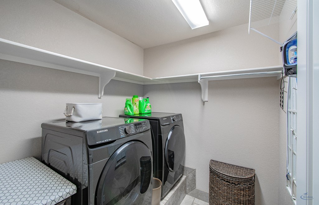 10407 E County Rd 102