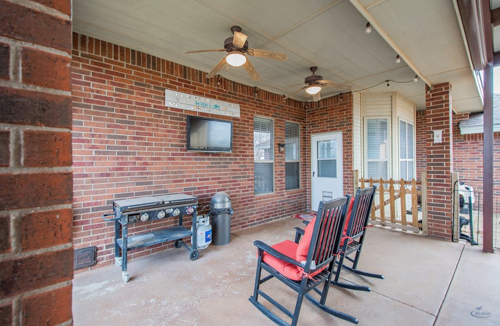 10407 E County Rd 102