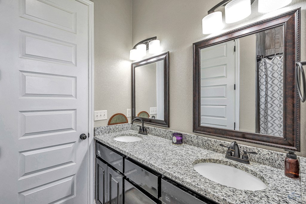 2432 S County Rd 1040