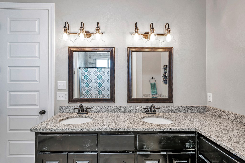 2432 S County Rd 1040