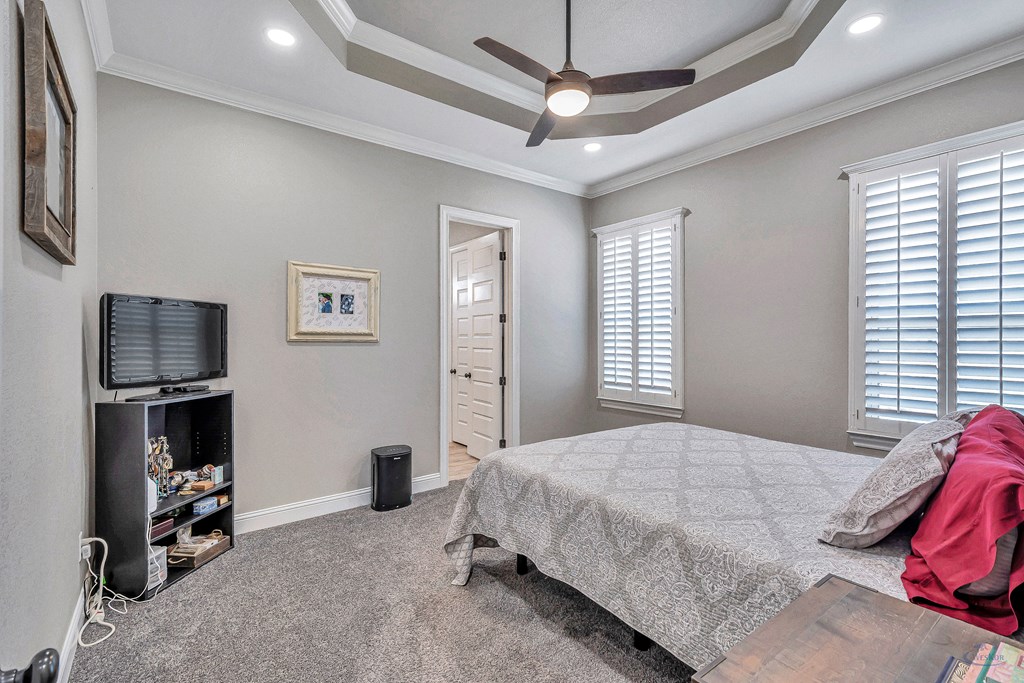 2432 S County Rd 1040